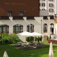 Le Petit Cervin Zermatt Exterior foto The hotel's garden
